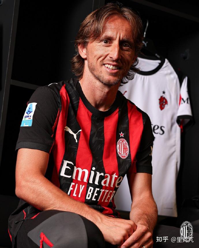 乌度卡：与篮网时有哈登、欧文不同，在火箭KD需更多发声