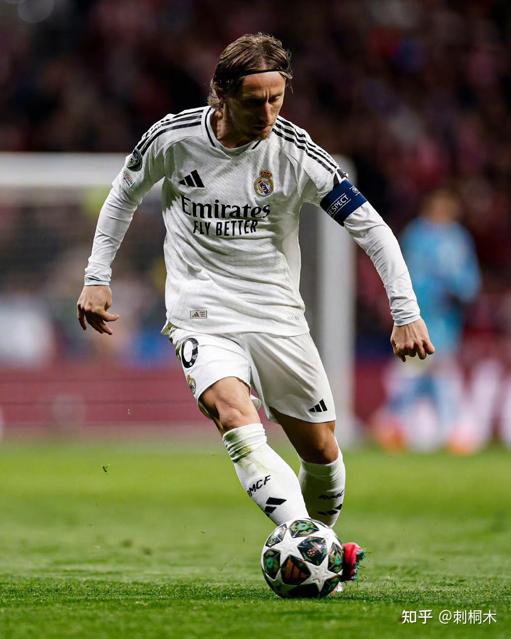 带大力神杯亮相，斯卡洛尼：上届决赛令人难忘，我们会再努力